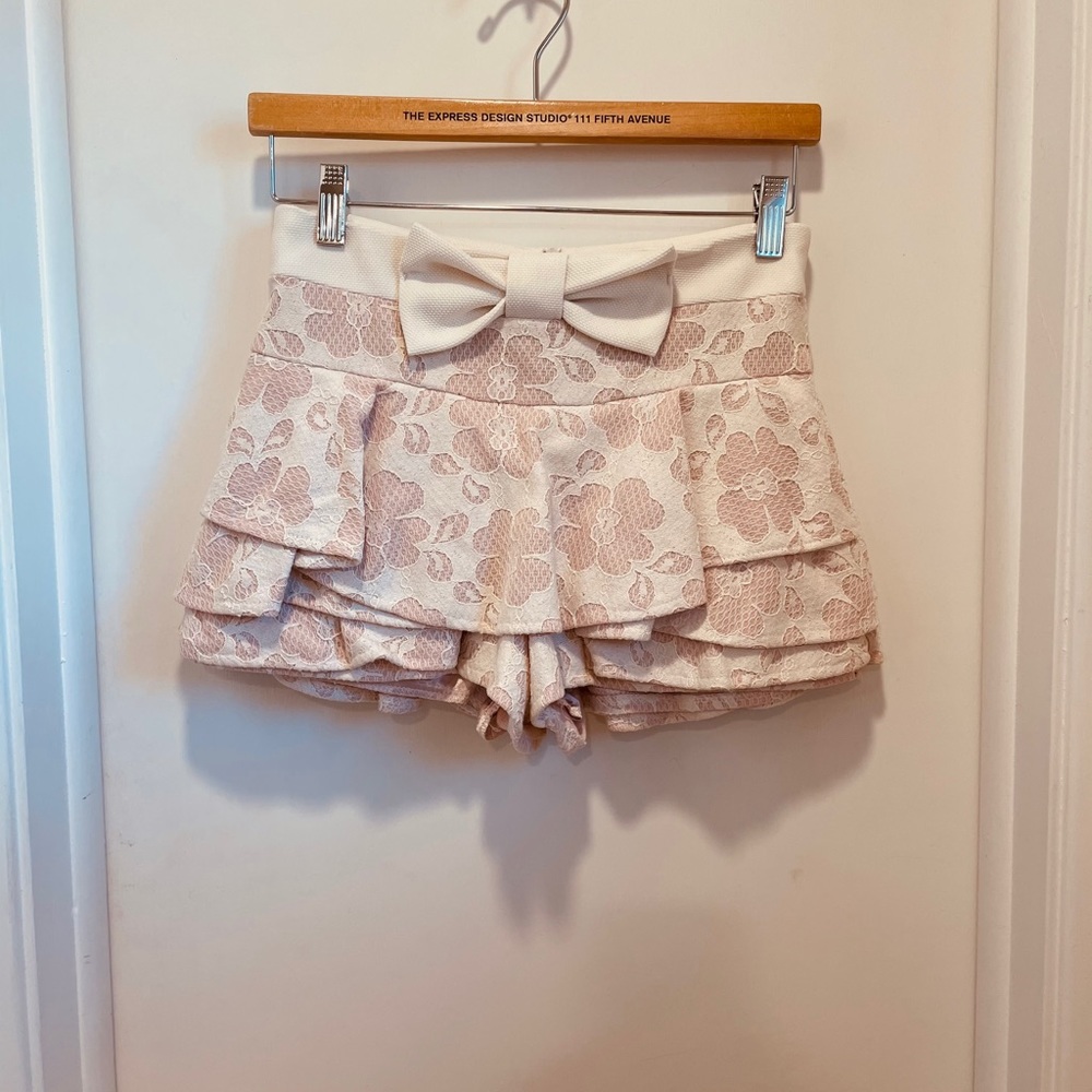 Lace floral bow skort